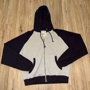 Urban Outfitters Men's Zip-Up Hoodie in Black and Gray